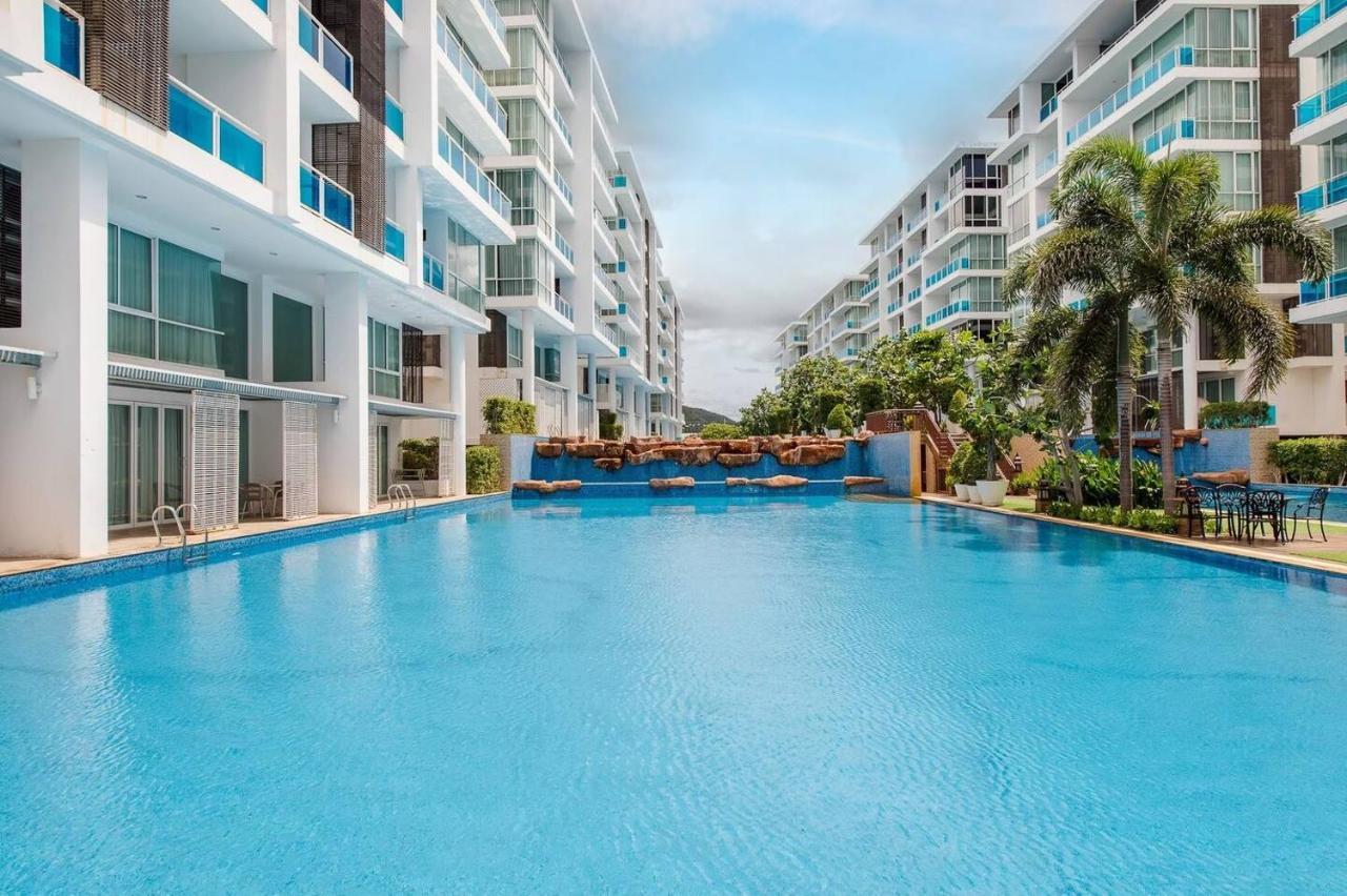 Cozy Condo With Pool View Near Hua Hin Beach Exterior photo